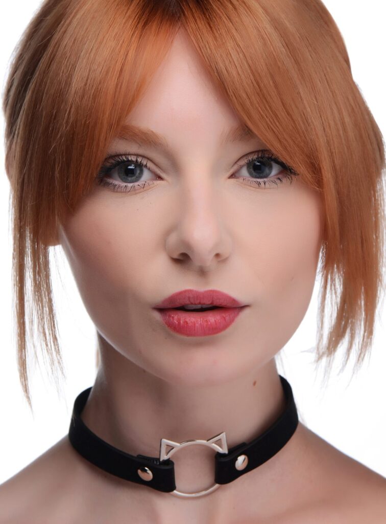 Kinky Kitty Ring Slim Choker – Black